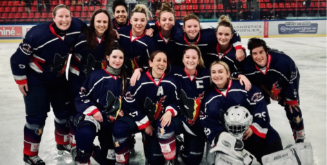 Les Brûleuses de Loups : quand le hockey sur glace se conjugue au féminin !